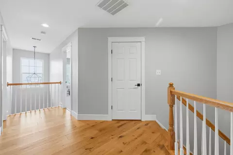 Entry Way - 14247 Murphy Ter, Gainesville, VA 20155 photo 4 of 7