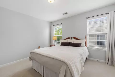 Bedroom - 14247 Murphy Ter, Gainesville, VA 20155 photo 8 of 9