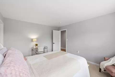 Bedroom - 14247 Murphy Ter, Gainesville, VA 20155 photo 5 of 9