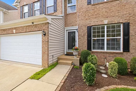 Exterior - 14247 Murphy Ter, Gainesville, VA 20155 photo 3 of 6
