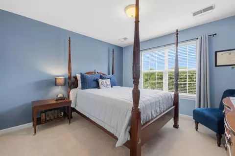 Bedroom - 14247 Murphy Ter, Gainesville, VA 20155 photo 6 of 9