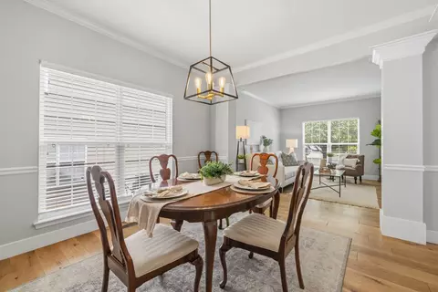 Dining - 14247 Murphy Ter, Gainesville, VA 20155 photo 2 of 4