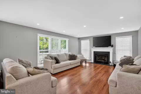 Living - 8084 Station Rd, Manassas, VA 20111 photo 1 of 3