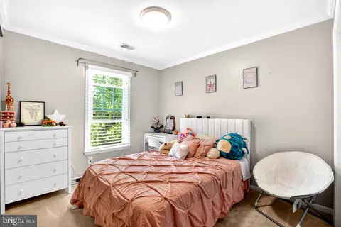 Bedroom - 8084 Station Rd, Manassas, VA 20111 photo 4 of 8