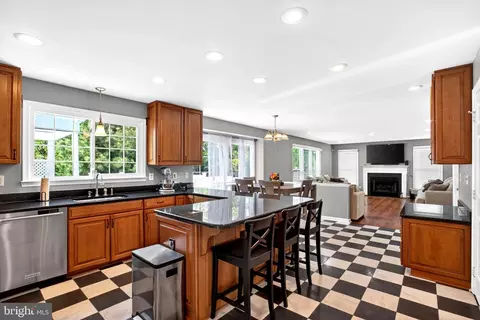 Kitchen - 8084 Station Rd, Manassas, VA 20111 photo 2 of 4