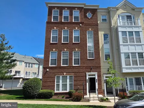 14501 Barkham Dr, Woodbridge, VA 22191