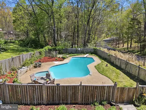 Exterior - 9991 Suheil Rd, Manassas, VA 20111 photo 14 of 15