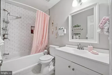 Bath - 9991 Suheil Rd, Manassas, VA 20111 photo 3 of 4