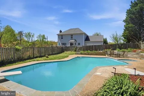 Exterior - 9991 Suheil Rd, Manassas, VA 20111 photo 9 of 15