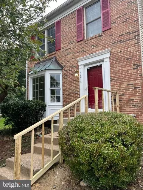 12813 Misty Ln, Woodbridge, VA 22192
