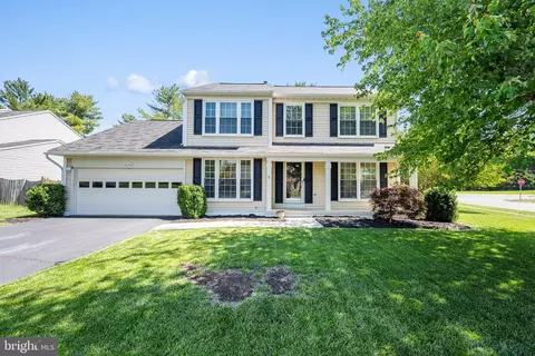 8100 Tall Timber Dr, Gainesville, VA 20155