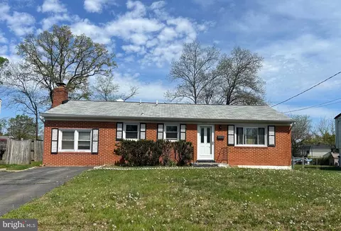 9610 Norfolk St, Manassas, VA 20109