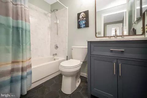 Bath - 15744 Vista Dr, Dumfries, VA 22025 photo 2 of 3