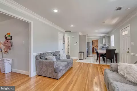 Entry Way - 9444 Lafayette Ave, Manassas, VA 20109 photo 1 of 3
