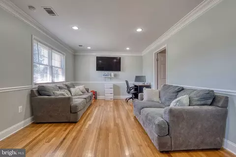 Living - 9444 Lafayette Ave, Manassas, VA 20109 photo 1 of 2