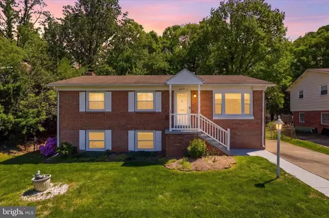 4219 Evergreen Dr, Woodbridge, VA 22193