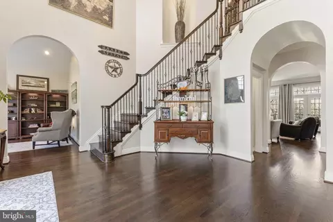 Entry Way - 8306 Roxborough Loop, Gainesville, VA 20155 photo 2 of 15