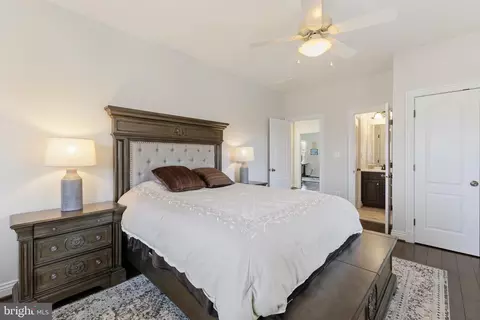 Bedroom - 8306 Roxborough Loop, Gainesville, VA 20155 photo 12 of 16