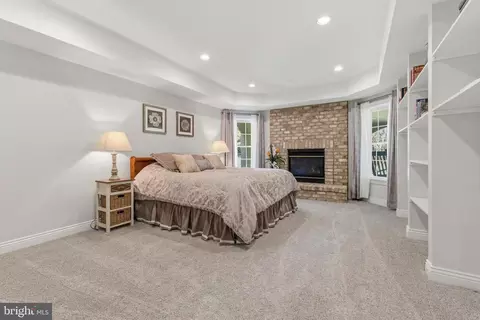 Bedroom - 8306 Roxborough Loop, Gainesville, VA 20155 photo 14 of 16