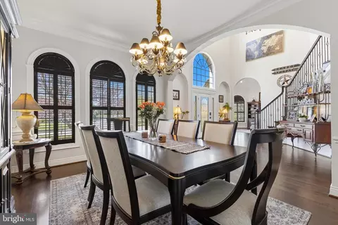 Dining - 8306 Roxborough Loop, Gainesville, VA 20155 photo 3 of 5