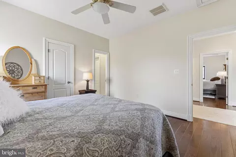 Bedroom - 8306 Roxborough Loop, Gainesville, VA 20155 photo 9 of 16