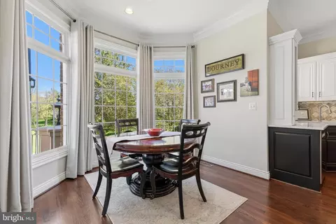 Dining - 8306 Roxborough Loop, Gainesville, VA 20155 photo 5 of 5