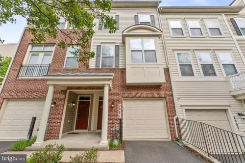 2881 Chinkapin Oak Ln #236, Woodbridge, VA 22191