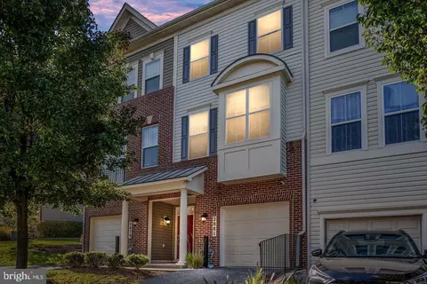 2881 Chinkapin Oak Ln #236, Woodbridge, VA 22191