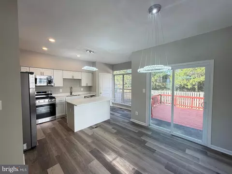 4206 Ashmere Cir, Dumfries, VA 22025