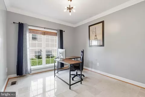 Other - 18805 Hundred Acre Ln, Triangle, VA 22172 photo 1 of 10