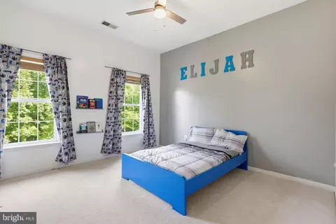 Bedroom - 18805 Hundred Acre Ln, Triangle, VA 22172 photo 2 of 3
