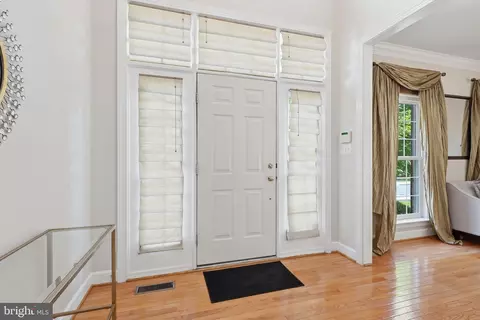 Entry Way - 18805 Hundred Acre Ln, Triangle, VA 22172 photo 1 of 2