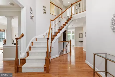 Entry Way - 18805 Hundred Acre Ln, Triangle, VA 22172 photo 2 of 2