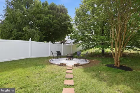 Other - 18805 Hundred Acre Ln, Triangle, VA 22172 photo 9 of 10