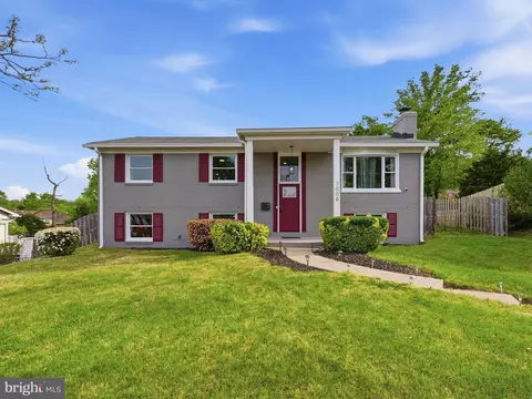 3008 Albany Ct, Woodbridge, VA 22193