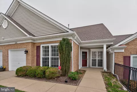 12246 Farmberry Ct, Woodbridge, VA 22192