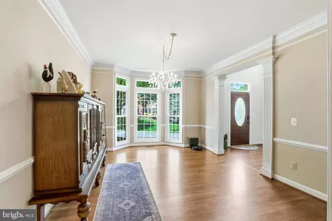 Entry Way - 7858 Meadowgate Dr, Manassas, VA 20112 photo 2 of 5