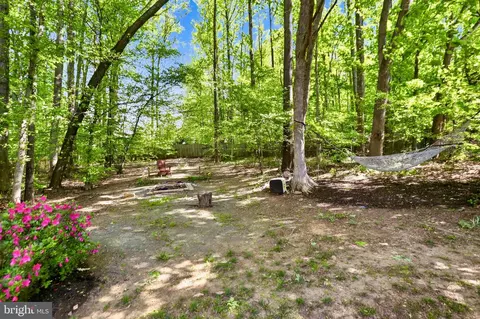 Exterior - 7858 Meadowgate Dr, Manassas, VA 20112 photo 6 of 8