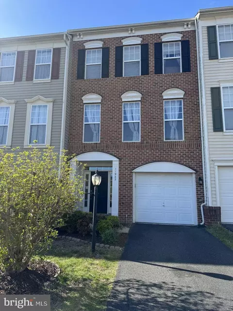 11942 Benton Lake Rd, Bristow, VA 20136