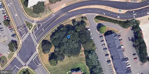 10745 Coverstone Dr, Manassas, VA 20109