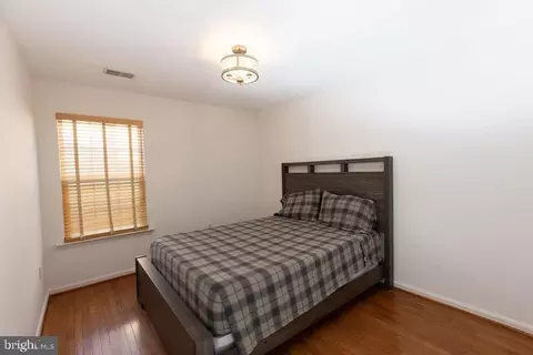 Bedroom - 14387 Newbern Loop, Gainesville, VA 20155 photo 2 of 5