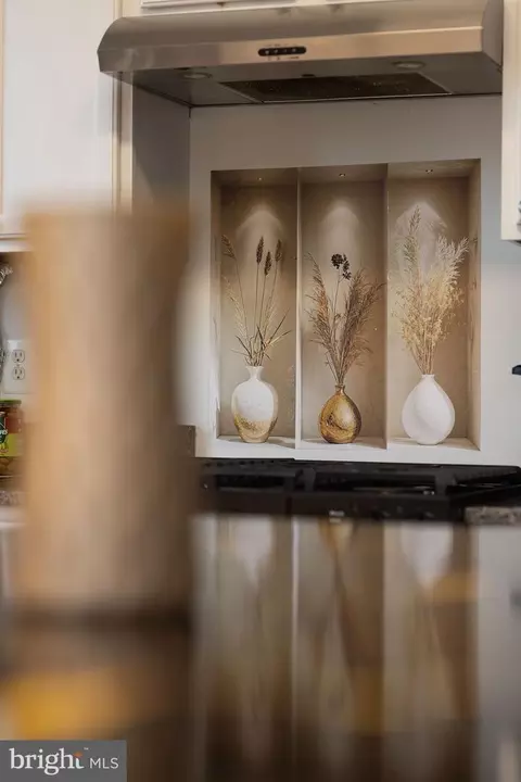 Kitchen - 14387 Newbern Loop, Gainesville, VA 20155 photo 3 of 3