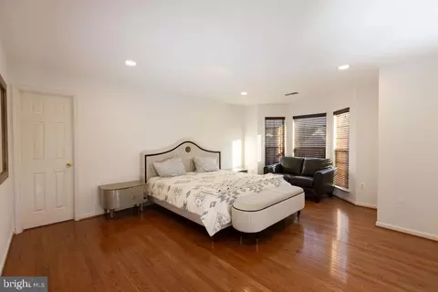 Bedroom - 14387 Newbern Loop, Gainesville, VA 20155 photo 5 of 5