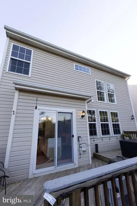 Exterior - 14387 Newbern Loop, Gainesville, VA 20155 photo 4 of 7