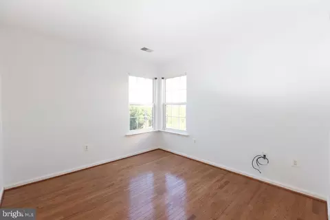 Bedroom - 14387 Newbern Loop, Gainesville, VA 20155 photo 1 of 5