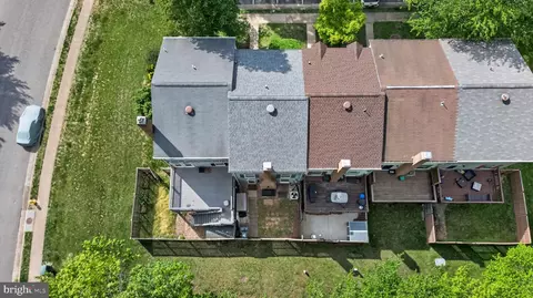 View/Area - 15095 Mill Spring Dr, Dumfries, VA 22025 photo 3 of 6