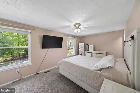 Bedroom - 15095 Mill Spring Dr, Dumfries, VA 22025 photo 2 of 9