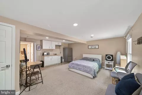 Bedroom - 15095 Mill Spring Dr, Dumfries, VA 22025 photo 8 of 9