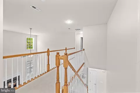 Entry Way - 18706 Kerill Rd, Triangle, VA 22172 photo 4 of 6