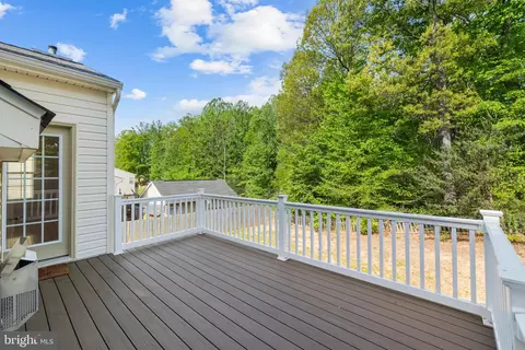 Exterior - 18706 Kerill Rd, Triangle, VA 22172 photo 5 of 8
